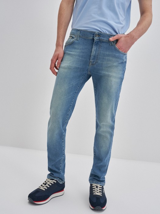 Pánske nohavice slim jeans MARTIN 251